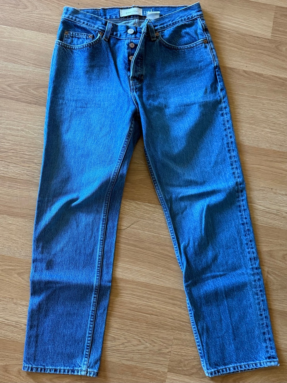 Gap Low Rise Straight-Leg Button Fly Jeans Medium Blue Women’s 80’s Style Size 6